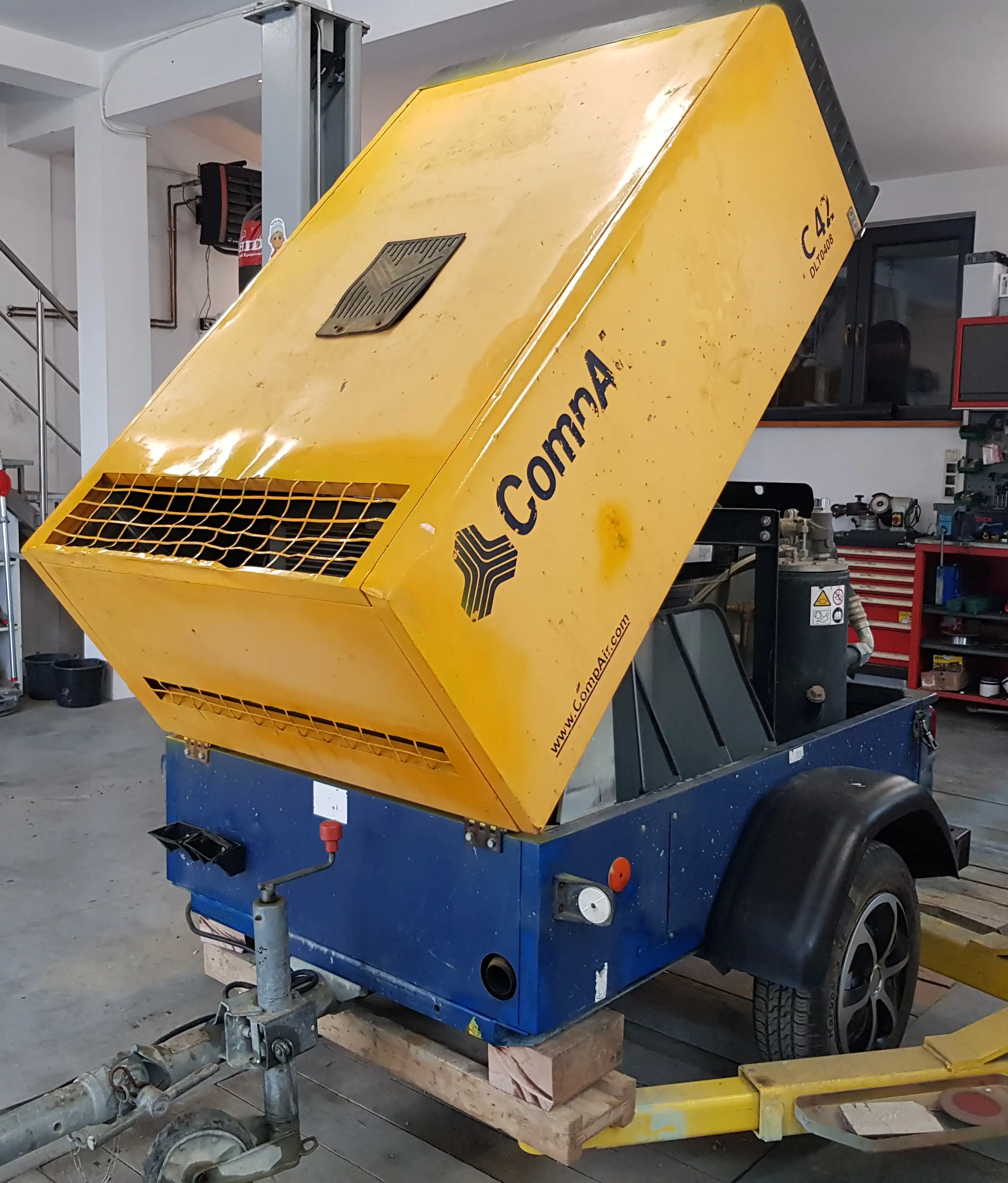 Naprawa zwyżki Magni