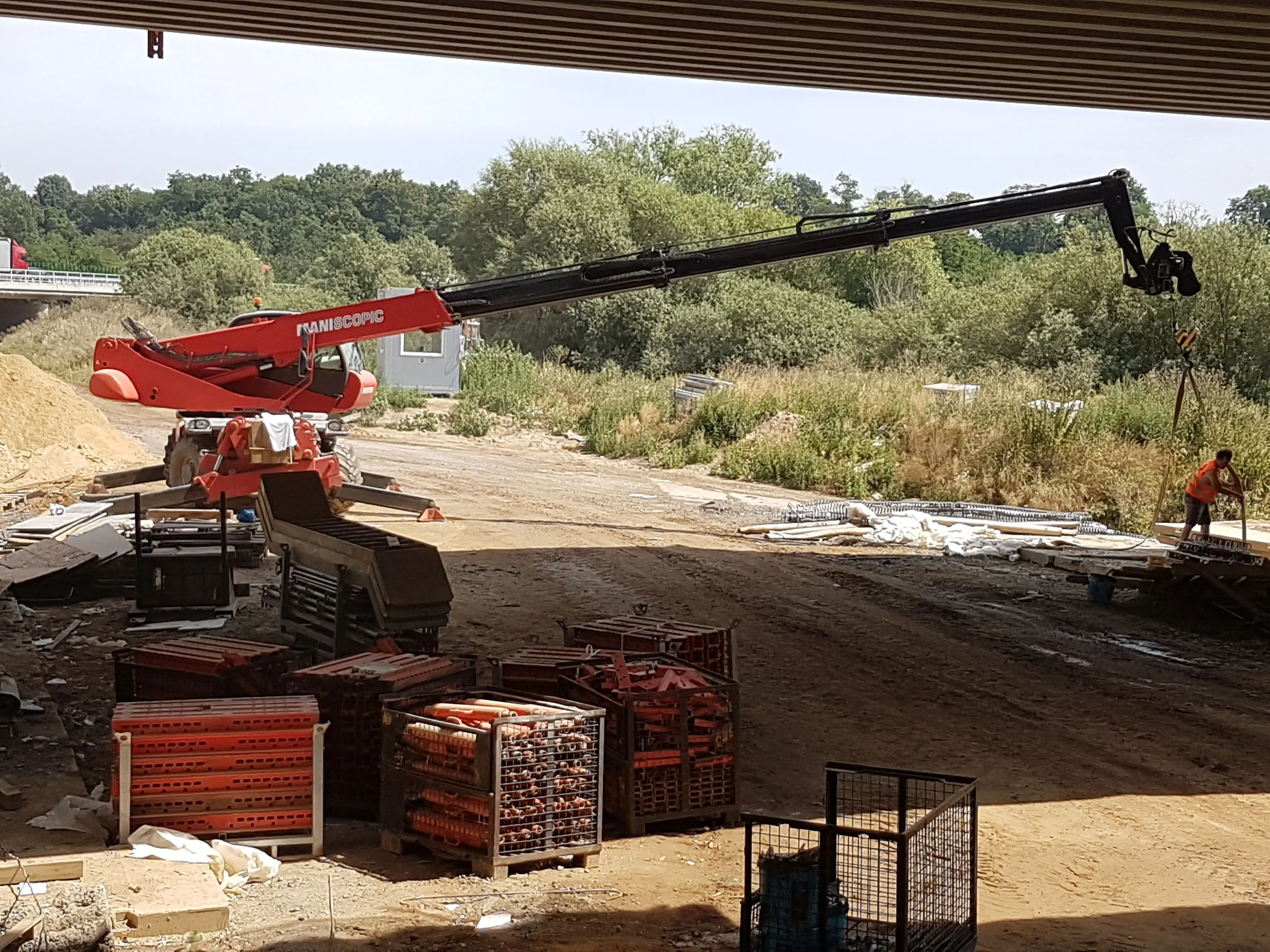 Serwis koparki na budowie