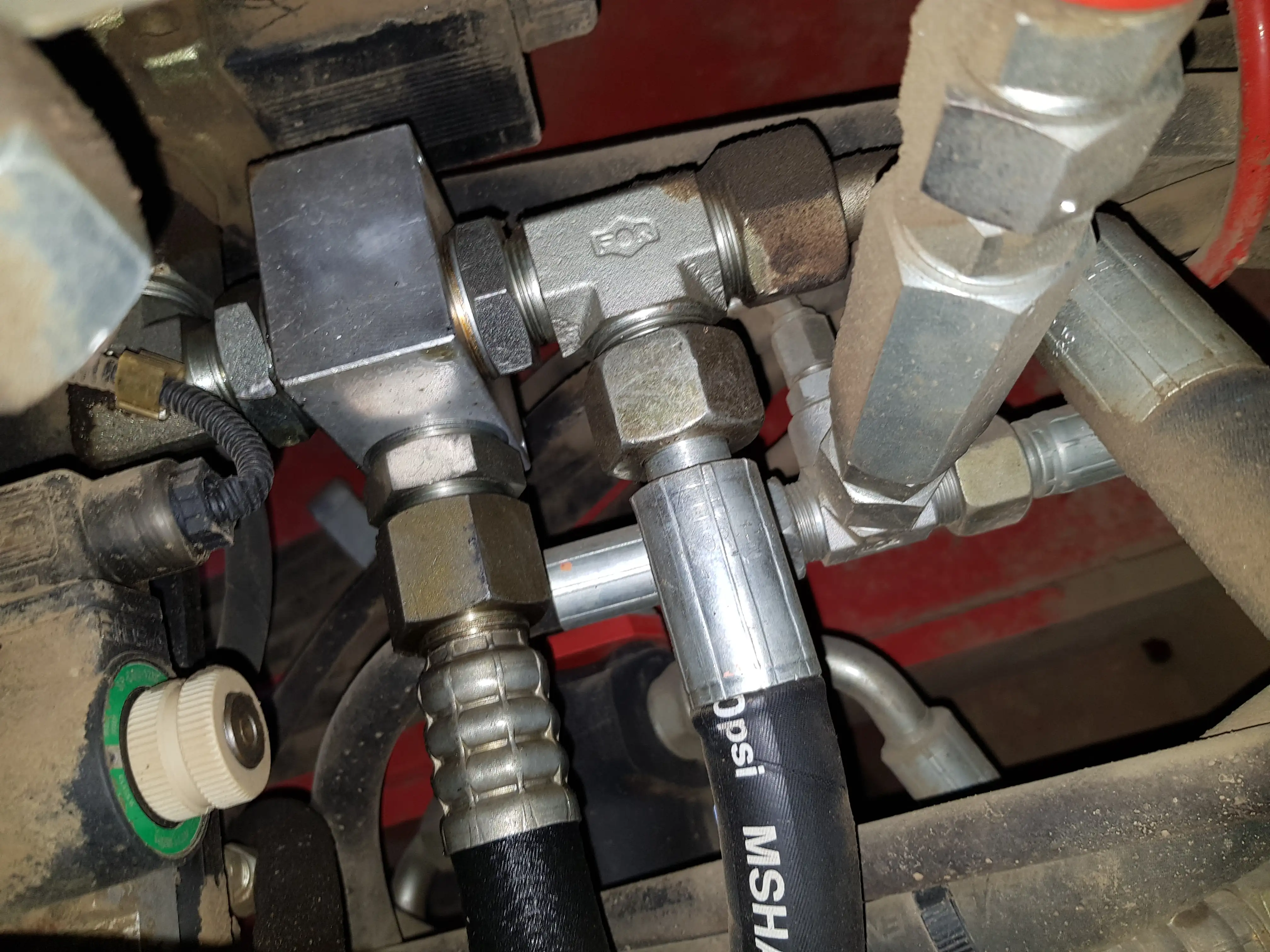 Naprawa ładowarki teleskopowej Manitou